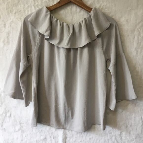 Archives Light Gray Off-Shoulder Long-Sleeve Top - Picture 6 of 12